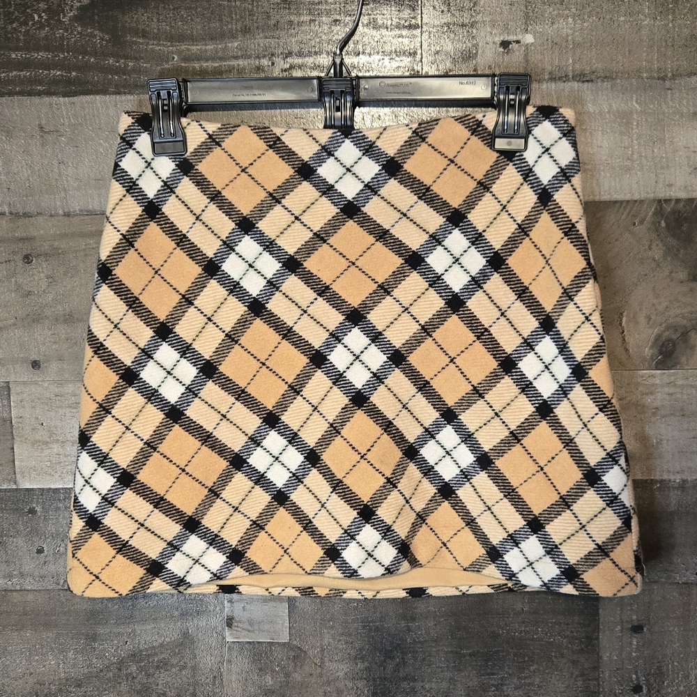 Forever 21 Plaid Mini Skirt in Tan, Black, and White
